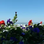 Strand-hotel 3*
