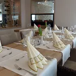 Strand-hotel Szálloda