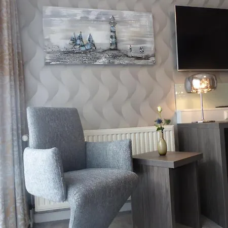 Strand-hotel 호텔 3*