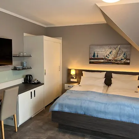Strand-hotel Hotel