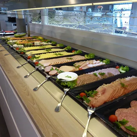 Strand-hotel Hotel 3*