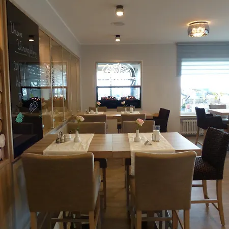 Strand-hotel Hotel Varel