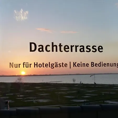 Strand-hotel 3*